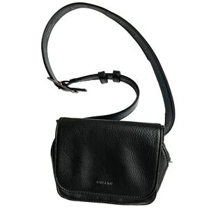 Matt & Nat Vegan Waist Belt Bag Pebbled Faux Leather Black Fanny Pack Park Dwell